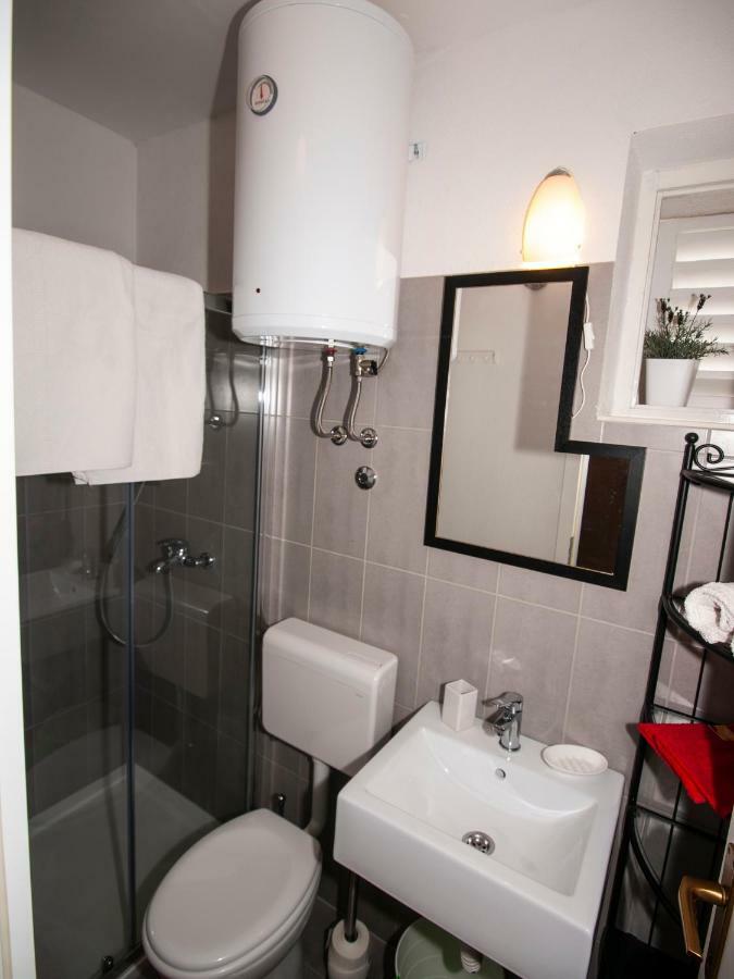 Apartments Barka Тучепи Екстер'єр фото